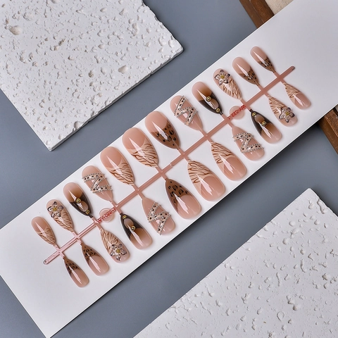 Press On Nails With 3D Floral Leopard Print Beads Chain Elegant Artificial Fake Nails For Women Daily Party Nail Art