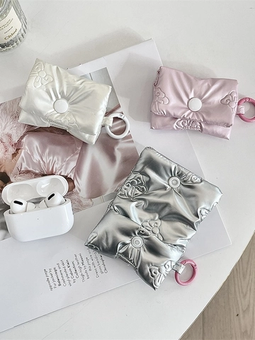Gewatteerde Puffy Oortelefoon Hoesje Metallic PU Leer Strik Hart Patroon Draadloze Beschermende Tas Met Haak Chic