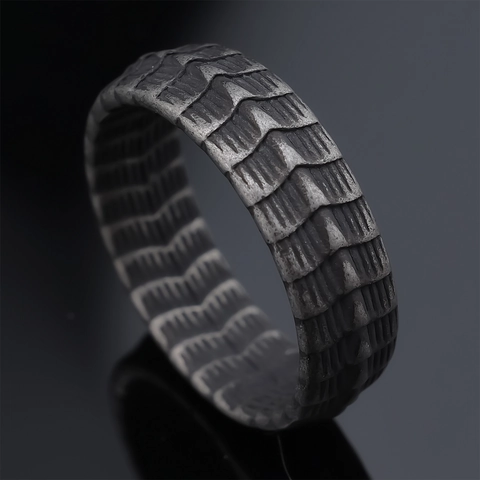 Vintage Men Keel Dragon Scale Ring Retro Aged Stainless Steel Punk Goth Solid Band Jewelry For Cool Men