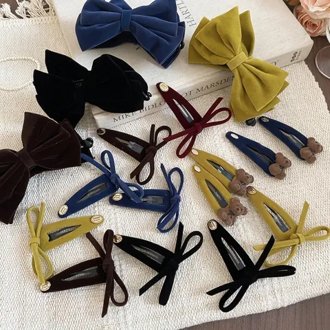 Flocked Bear Bow Knot Hair Clips Velvet Fabric Alloy Duckbill BB Twist Grips Fashion Casual Accessories For Women Girls