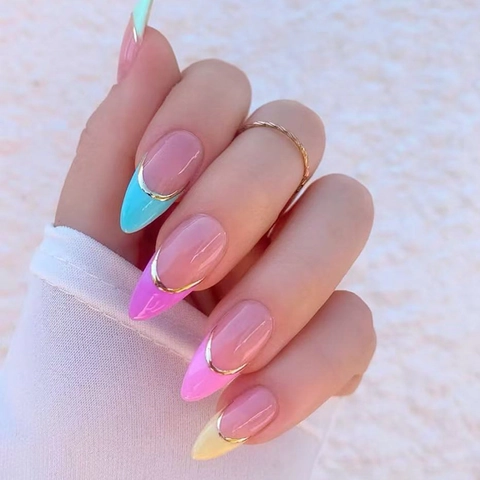 Unghie Finte Arcobaleno Francese Colori Macaron Forma Mandorla Bordo Metallico Dorato ABS Unghie Artificiali Per Donne