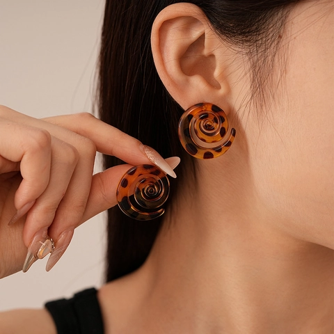 Heart Leopard Print Resin C Shaped Earrings With 925 Sterling Silver Earring Post Vintage Maillard Style Women