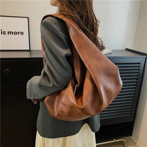 Women Large Capacity PU Leather Hobo Bag Underarm Shoulder Tote Minimalist Vintage Solid Color Zipper Closure Street Style