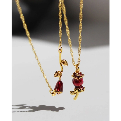 Vintage Brass Gold Plated Red Enamel Rose Flower Pendant Necklace For Women Elegant 3D Floral Clavicle Chain Jewelry Gift