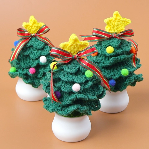 Handmade Crochet Christmas Tree Potted Plant Desktop Ornament With Pom Poms Star Topper Woolen Holiday Decor Gift