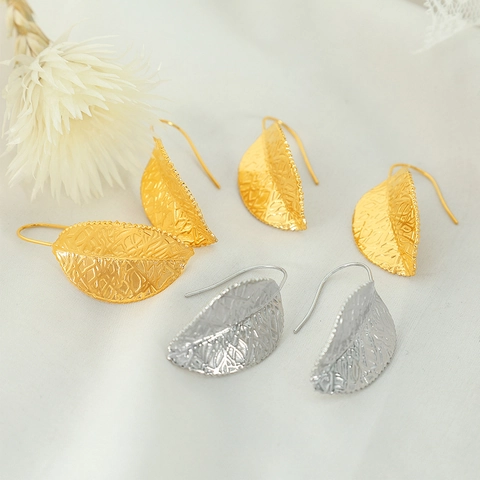 Frans Vintage Titanium Staal Blad Vorm Hanger Oorbellen Voor Vrouwen Elegante Goud Zilver Vergulde Blad Sieraden Accessoires Cadeau