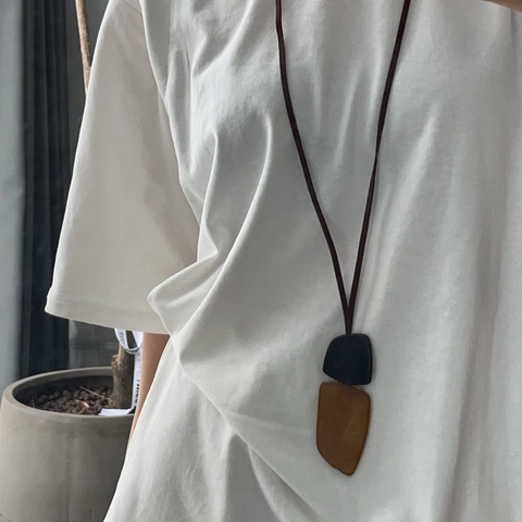 Long Necklace Irregular Geometric Square Acrylic Pendant Adjustable Cord Retro Tortoiseshell Style Sweater Chain Women