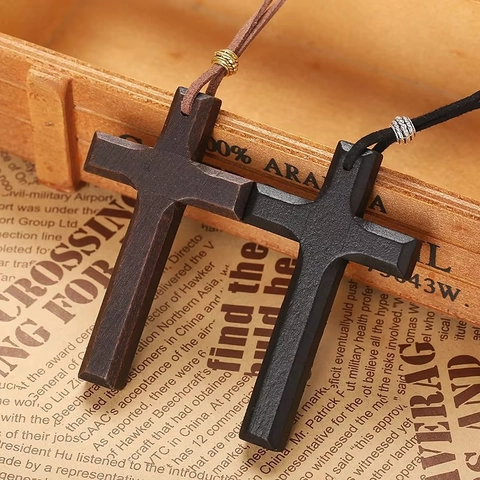 Vintage Wood Cross Pendant Keychain Retro Handcrafted Religious Double Layer Alloy Decor Unisex Bag Charm Gift