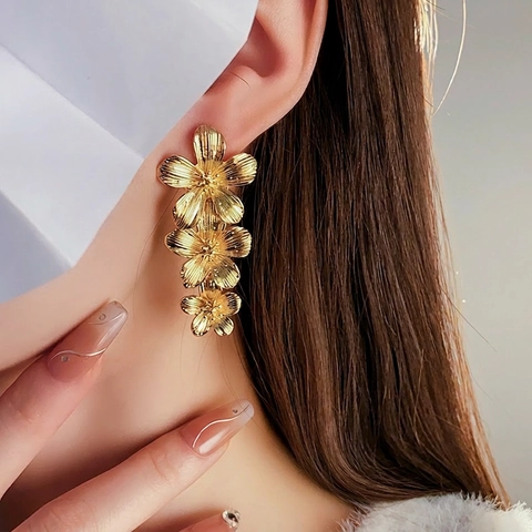 Vintage French Style Alloy Graduated Floral Drop Earrings With Silver Earring Post Brushed Metal Texture For Women