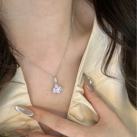 Lila Blumen Anhänger Halskette Kupfer Exquisite Glänzende Zirkon Schlüsselbein Kette Schmuck Für Damen