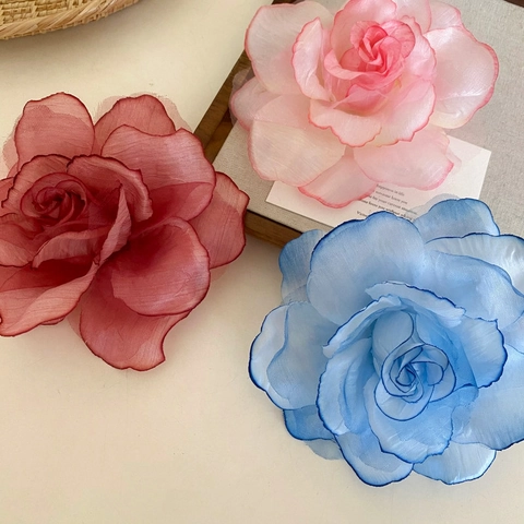 Large Simulated Rose Flower Hair Clip 3D Fabric Gradient Floral Alligator Clip Fresh Sweet Vacation Style Hair Accessories For Women