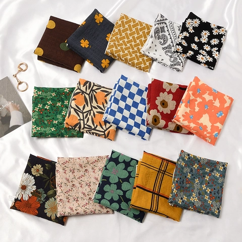 Petit Foulard Carré en Coton et Lin de Style Coréen pour Femmes Vintage Floral Pois Imprimé Bandana Accessoire de Mode