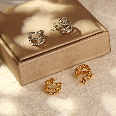 Orecchini a Cerchio Minimalisti in Acciaio Inossidabile Multistrato per Donna Placcati in Oro 18K Geometrici Testurizzati