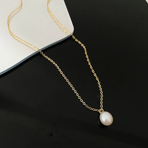 French Retro Titanium Steel Artificial Pearl Necklace For Women Gold Minimalist Single Pearl Clavicle Chain Jewelry Gift
