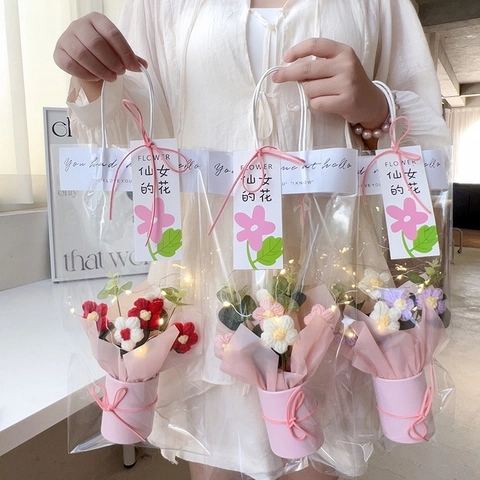 Bouquet De Fleurs Au Crochet Fait Main Arrangement Floral Artificiel En Fil Tricoté Avec Lumière LED Sac Cadeau Pour Fête Des Mères Professeur Remise Des Diplômes