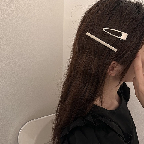 Minimalistische Metall Haarklammern Silber Geometrisch Dreieck Herz Entenschnabel Seitenknall Haarspangen Für Frauen Mädchen Cool Style