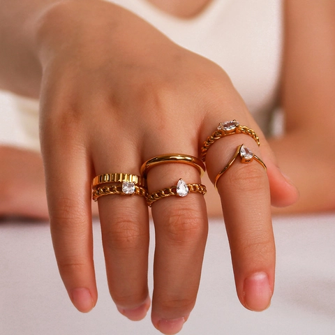 18K Gold Plated Stainless Steel Rhinestone Ring For Women Minimalist Geometric Water Drop Square Gemstone Fashion Jewelry Gift
