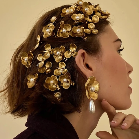Pinzas Para El Cabello De Flores De Aleación Retro Textura De Metal Cepillado Con Imitación De Perla Artificial Accesorios Vintage