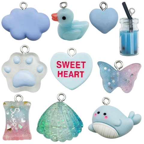 Simpatici Ciondoli in Resina Serie Blu a Forma di Cartone Animato Glitter Caramelle Balena Farfalla Fai Da Te Accessori per Gioielli Cuore Nuvola Charm per Portachiavi Bracciale Collana