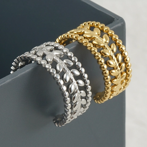 Anello Aperto Foglia Svuotata Per Donna Retrò Francese Regolabile Acciaio Al Titanio Placcato Oro 18K Bordo Perlato