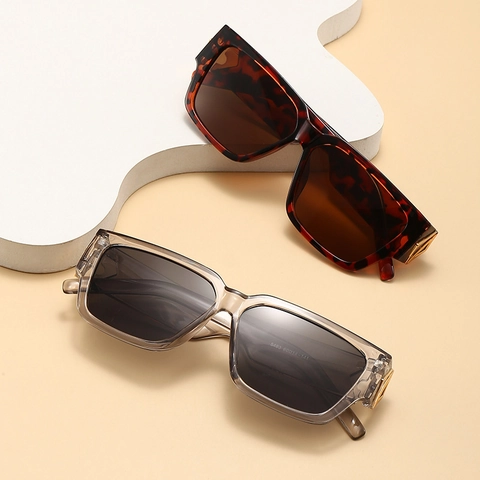 Retro Square Frame Sunglasses UV400 Protection Hip Hop Fashion PC AC Eyewear With Gold Metal Geometric Decor Unisex