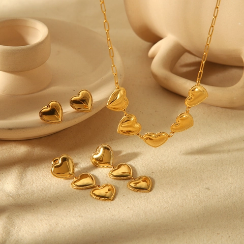 Stainless Steel 18K Gold Plated Triple Heart Drop Earrings And Polished Heart Pendant Necklace For Women Elegant Minimalist