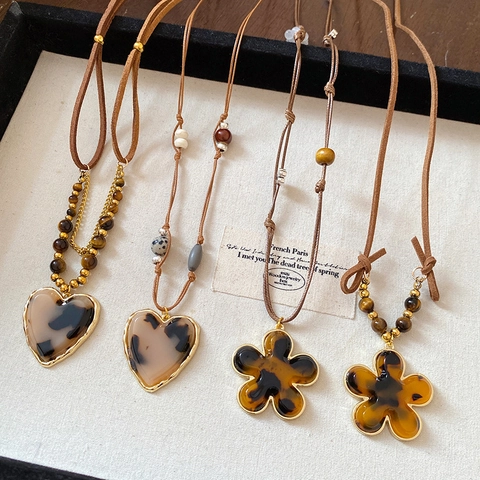 Vintage Tiger Eye Stone Pendant Necklace For Women Retro Bohemian Style Flower Heart Geometric Sweater Chain Accessory