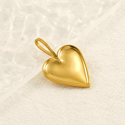 Collar Con Colgante De Corazón Acero Inoxidable Chapado En Oro De 18K Joyería De Moda Minimalista Pulida Unisex