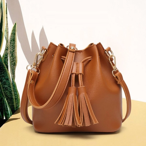 Women PU Leather Bucket Bag With Tassels Drawstring Fashion Casual Crossbody Shoulder Bag Street Style