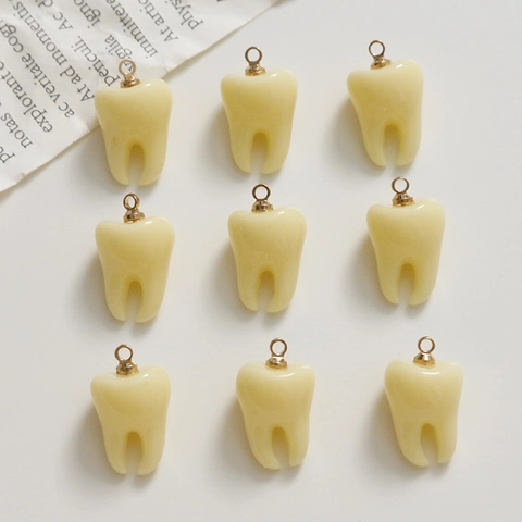3D Realistic Tooth Shaped Charms Resin Pendants With Metal Loop For Jewelry Making Funny Creative Accessory