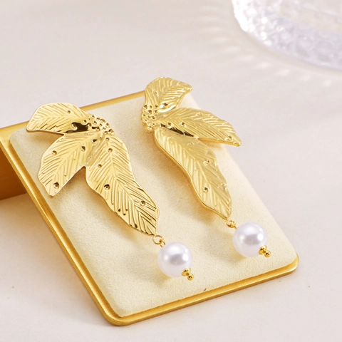 Pendientes de Botón de Hoja Irregular de Diseño de Nicho Vintage Pendientes Colgantes de Acero Inoxidable con Perla Artificial para Mujer Joyería Oro Plata