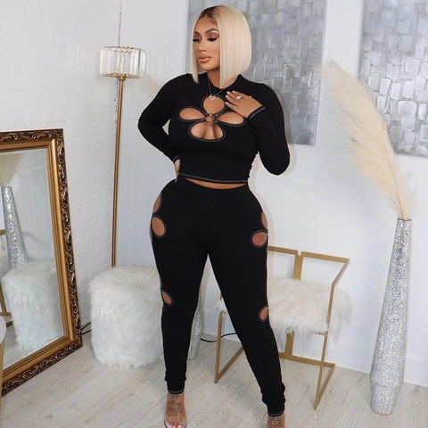 Women Black Long Sleeve Crop Top Ribbed Knit Hollow Out Metal Ring Contrast Stitching Streetwear Tight Fit T-Shirt