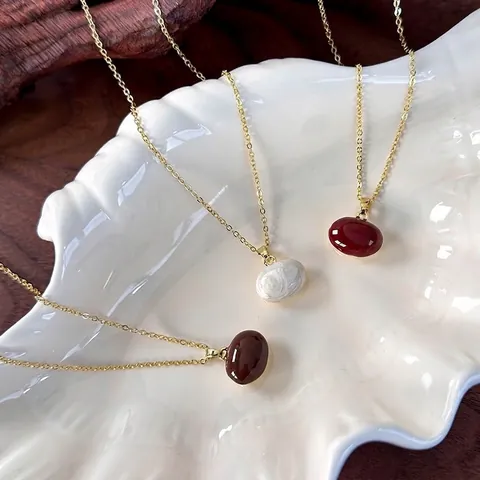 French Retro Copper Enamel Bean Pendant Necklace For Women Minimalist Elegant Drip Glaze Oval Bead Clavicle Chain Jewelry Gift