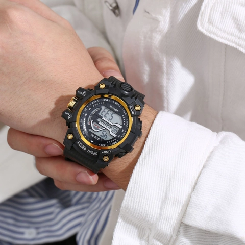 Orologio Sportivo Digitale Resistente All'acqua Retroilluminazione LED Allarme Calendario Cinturino Gomma Per Studenti