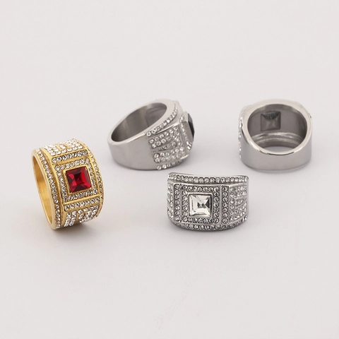 Anello Hip Hop Iced Out Da Uomo In Acciaio Inossidabile Con Pietra Quadrata Strass Pavé Gioielli Di Lusso