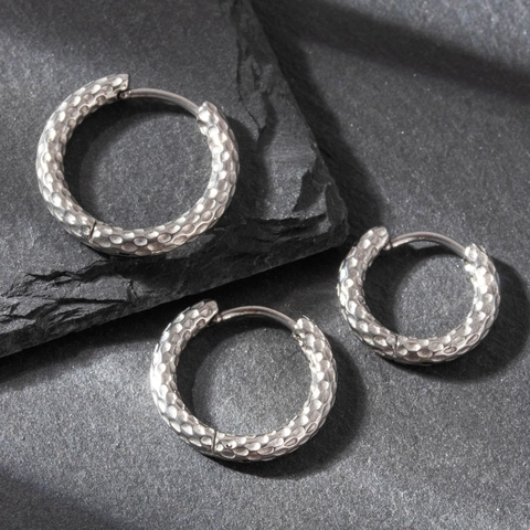 Vintage Stainless Steel Hammered Texture Hoop Earrings Unisex Piercing Jewelry For Men And Women Retro Style Accessories