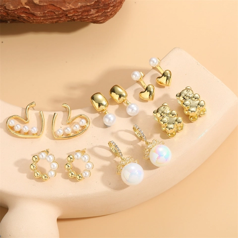 Elegant 14K Gold Plated Copper Heart Artificial Pearl Zircon Earrings For Women Bear Shape Geometric Studs Jewelry