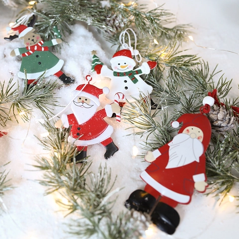 Christmas Tree Hanging Ornaments Painted Iron Metal Santa Reindeer Snowman Gingerbread Festive Holiday Home Party Decor
