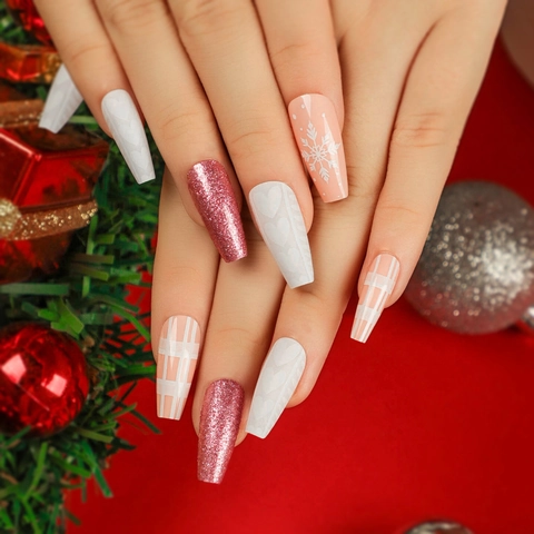 Christmas Press On Nails Long Coffin Shape Pink White Snowflake Relief Heart Glitter Plaid Artificial Fake Nails For Women