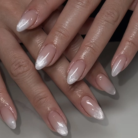 Franse Gradiënt Cat Eye Glitter Press On Nagels Amandelvorm Nude Roze Glanzende Kunstnagels Voor Dames Manicure Decoratie