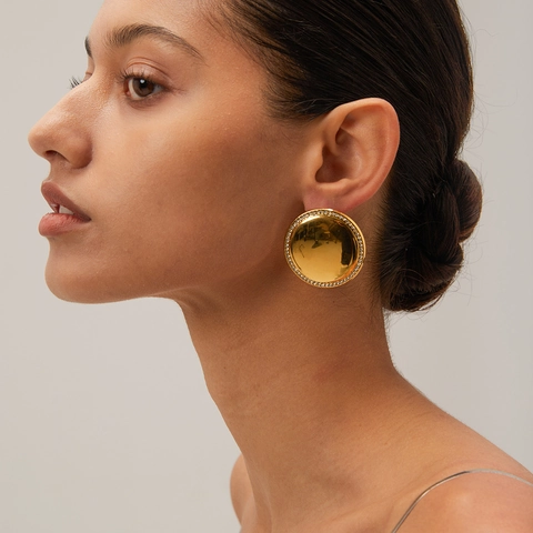 Orecchini A Lobo A Disco Tondo Grande Placcati Oro 18K Acciaio Inossidabile Con Bordo In Strass Superficie A Specchio
