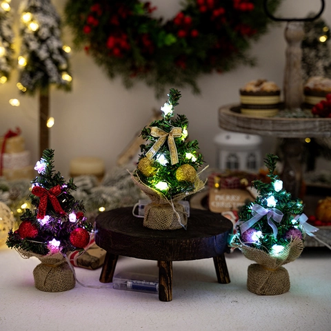 Mini Albero Di Natale LED Illuminato Decorazione Da Tavolo Base In Iuta PVC Ornamento Festivo Stile Rustico
