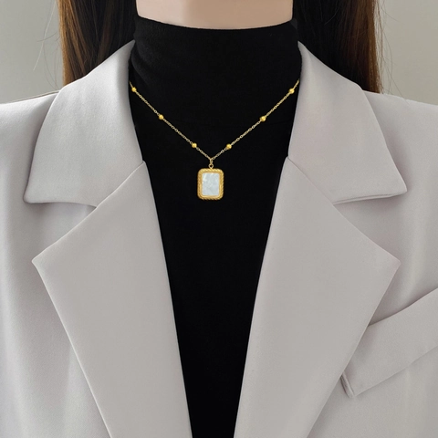 Collar De Acero Inoxidable Minimalista Colgante Cuadrado De Nácar Cadena De Clavícula Con Cuentas Chapado En Oro Para Mujer