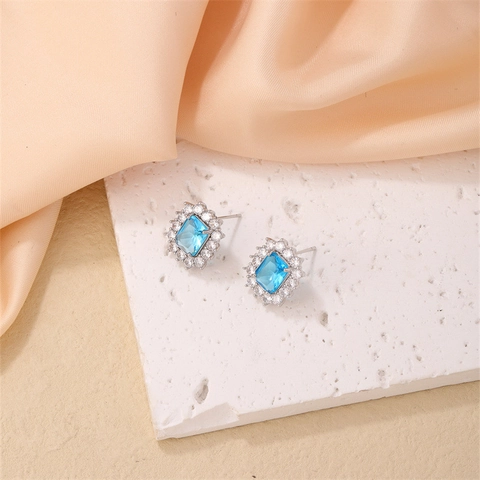 Eleganti Orecchini a Bottone Quadrati Halo in Rame Con Strass Intarsiati Gioielli Colorati per Donna Moda Quotidiana