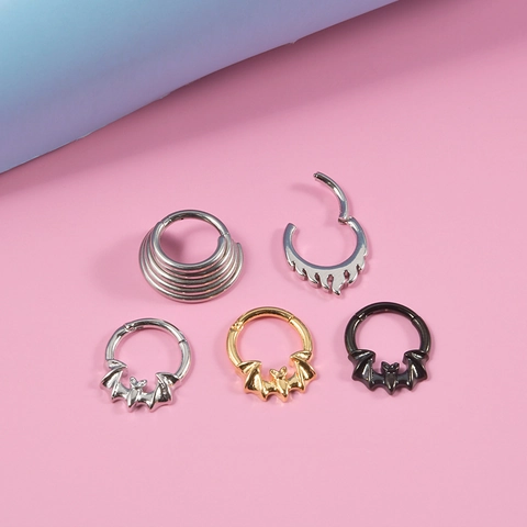 Stainless Steel Bat Flame Septum Piercing Ring Hinged Hoop Clicker Nose Jewelry For Women Fashion Punk Body Accessory