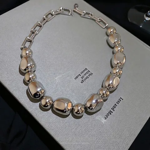 Collana Perline Rotonde Irregolari Lega ABS Metallo Lucido Catena Della Clavicola Grossa Stile Industriale Donne