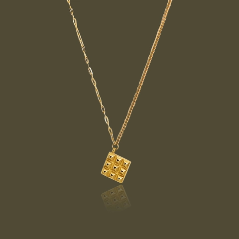 Retro Titanium Steel Square Pendant Necklace Asymmetrical Chain For Women 18K Gold Plated Studded Grid Geometric Jewelry