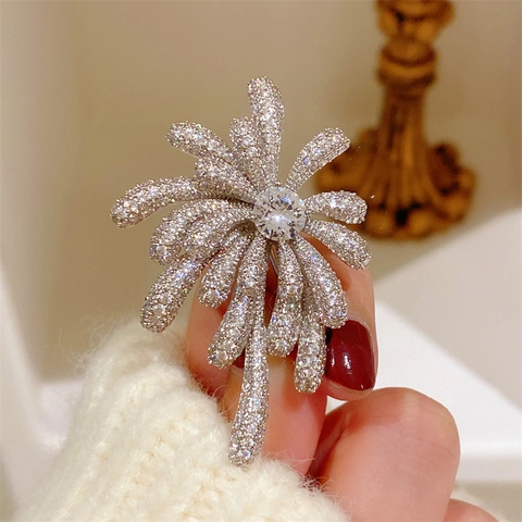 Elegant Fireworks Flower Brooch For Women High-End Copper Inlaid Zirconia Pin For Suit Coat Gold Silver Luxury Jewelry