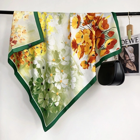 Foulard Carré en Polyester à Imprimé Floral Élégant pour Femmes Sensation Soie Satin Sergé Châle Protection Solaire
