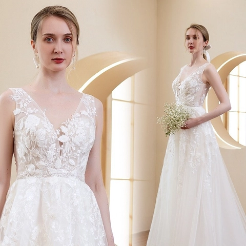 Elegant White Wedding Dress V Neck Sleeveless Backless Lace Embroidery Tulle A Line Bridal Gown Small Train For Women